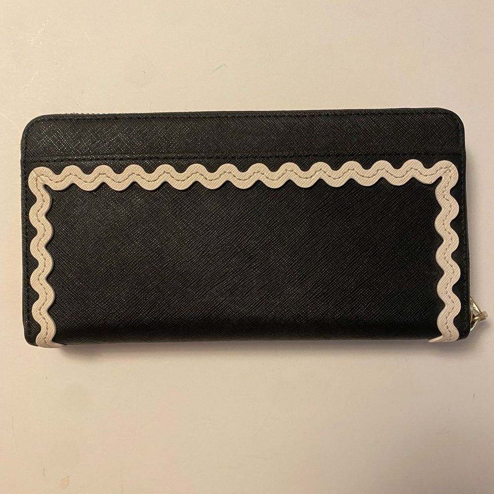 Kate Spade Black and White Ric Rac Wallet Cameron Street Lacey - Picture 3 of 7